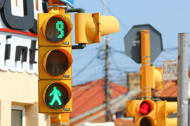 Lỗi không chấp hành tín hiệu đèn giao thông bị xử phạt bao nhiêu?