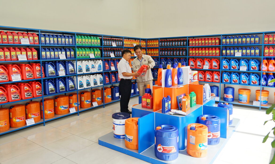 Những lưu ý khi thực hiện hoạt động trưng bày giới thiệu hàng hóa dịch vụ