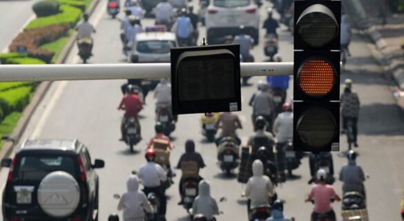 Khi gặp tín hiệu đèn giao thông màu đỏ có được rẽ trái không