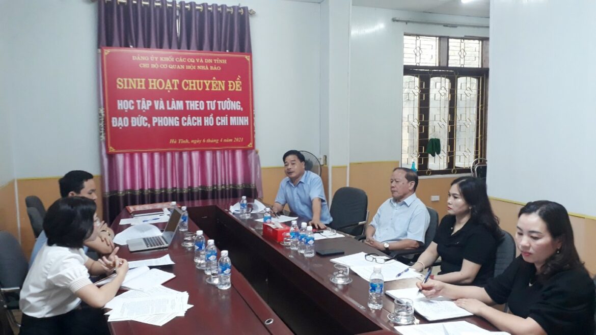 Mẫu chuyển sinh hoạt đảng nội bộ năm 2022