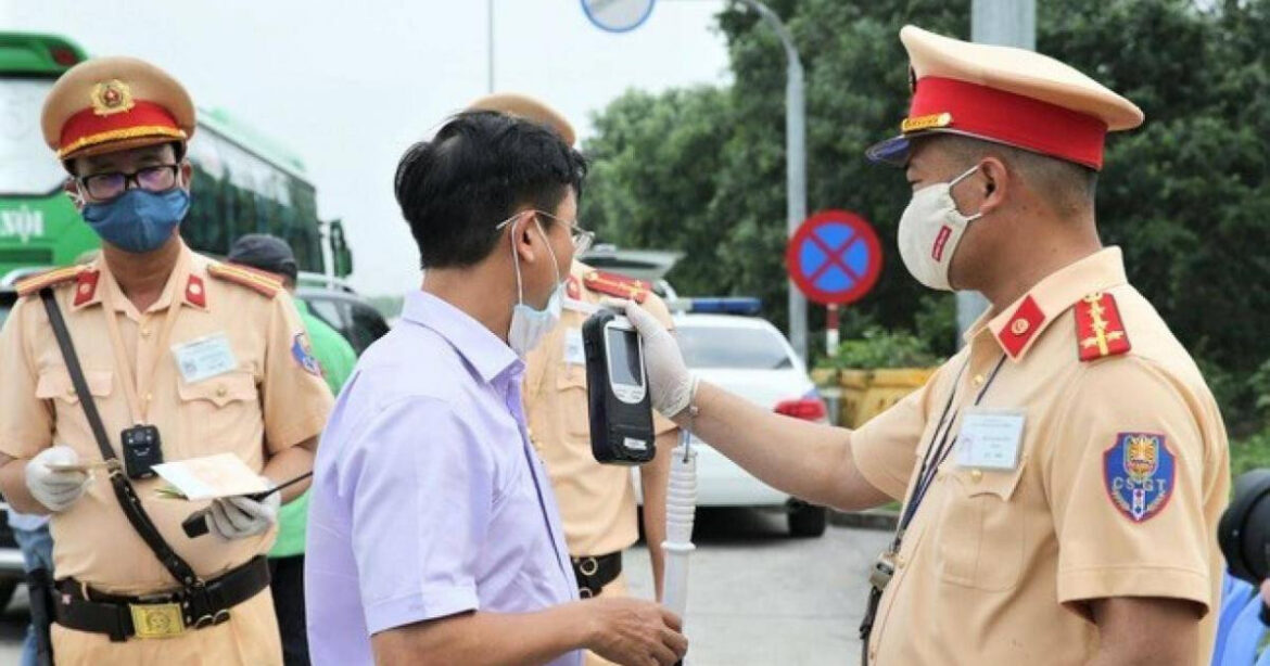Nồng độ cồn bao nhiêu thì bị giữ xe. Nồng độ cồn bao nhiêu thì bị giữ xe