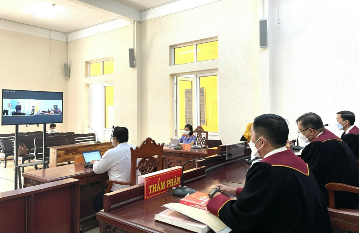 Thủ tục bắt đầu phiên tòa phúc thẩm trong tố tụng dân sự theo quy định pháp luật 2022 Thủ tục bắt đầu phiên tòa phúc thẩm trong tố tụng dân sự theo quy định pháp luật 2022
