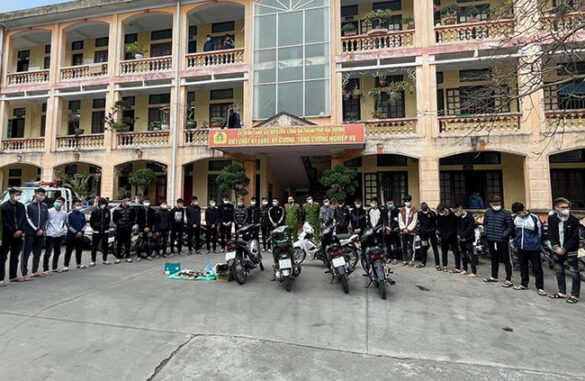 Tội gây rối trật tự công cộng khoản 2