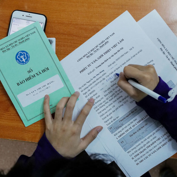 Bị trùng sổ bảo hiểm xã hội thì phải xử lý như thế nào?