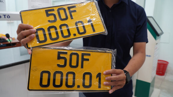 Xe không kinh doanh vận tải có phải đổi biển vàng không?