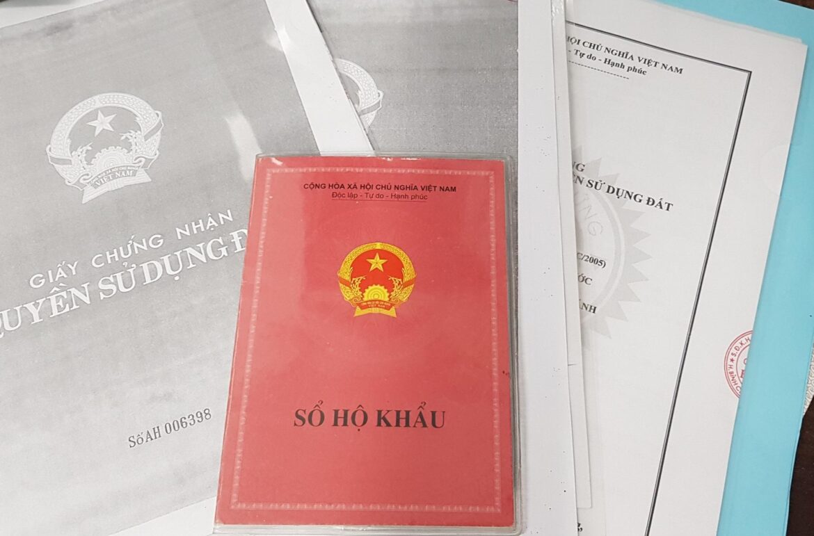 Thủ tục thay đổi số CMND trên sổ hộ khẩu như thế nào?