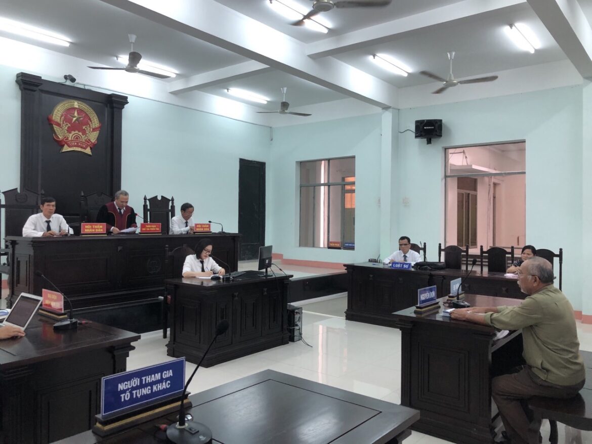 Trường hợp đương sự ở nước ngoài ủy quyền cho người khác đại diện tham gia tố tụng dân sự