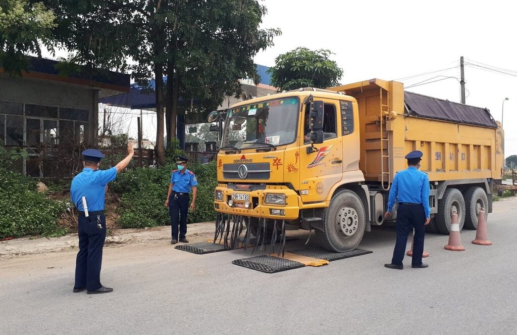 Đi vào đường cấm theo giờ phạt bao nhiêu tiền