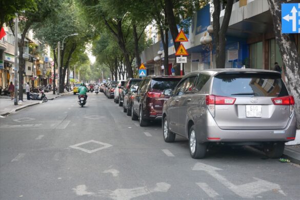 Đỗ xe ô tô trên đường bộ giao nhau có bị phạt không QĐ chi tiết