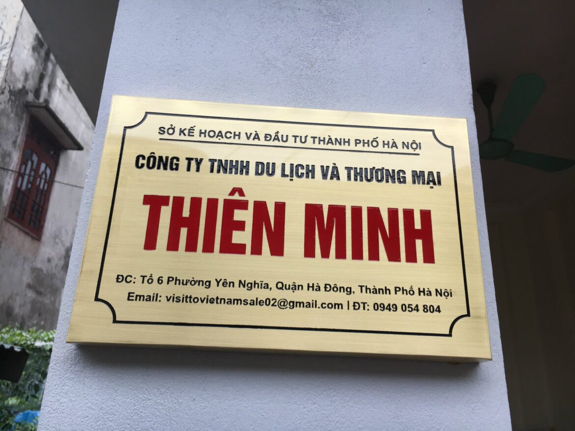 Quy định vị trí treo biển công ty. Quy định vị trí treo biển công ty