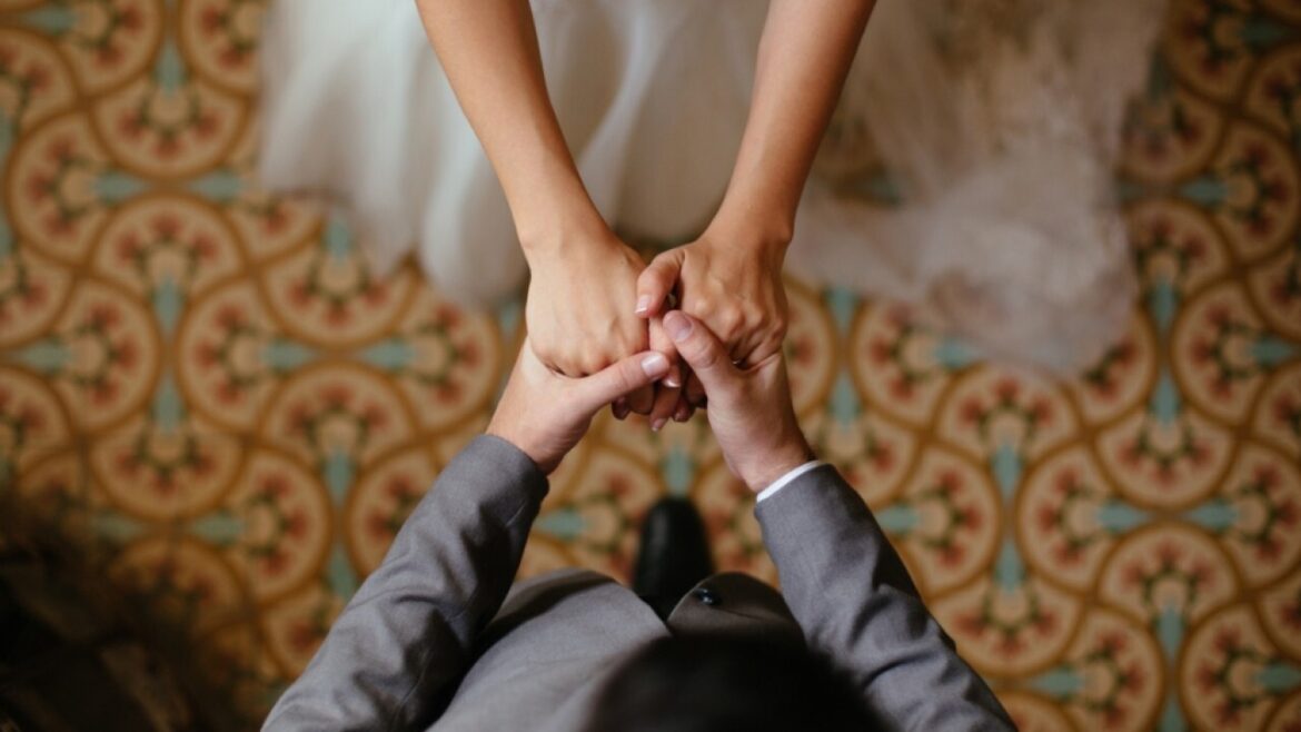 Thủ tục đăng ký kết hôn khi đã có con riêng như thế nào?