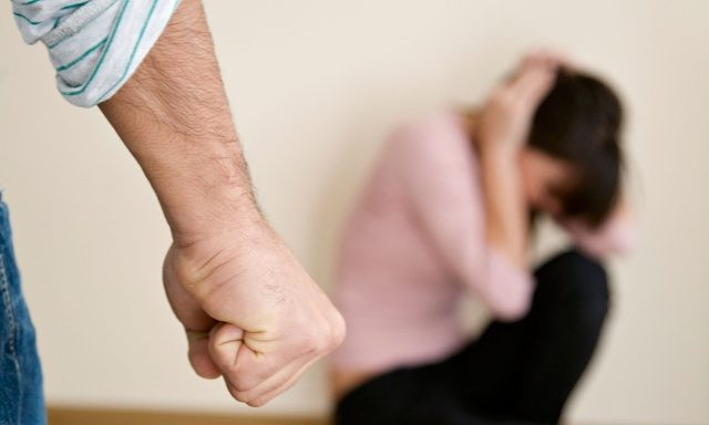 Khởi kiện bạo lực gia đình như thế nào?