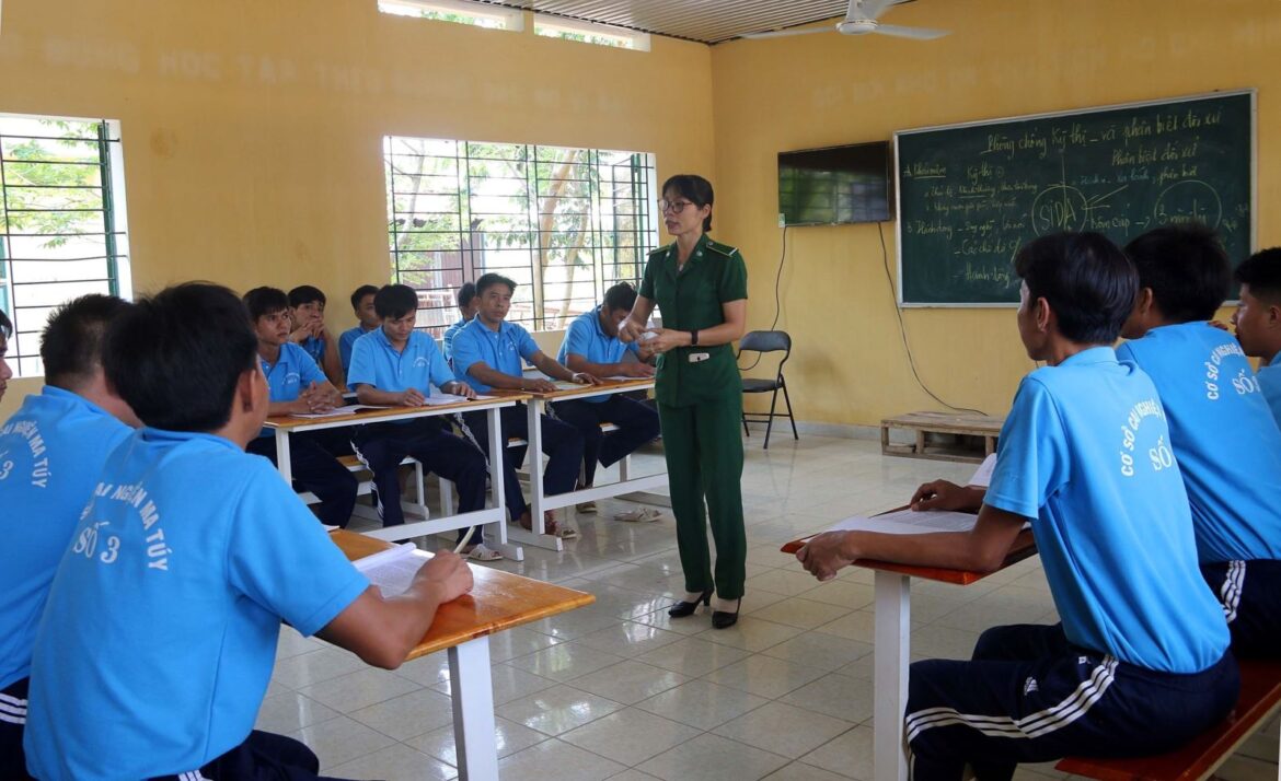 Lập hồ sơ đưa vào cơ sở cai nghiện bắt buộc như thế nào. Lập hồ sơ đưa vào cơ sở cai nghiện bắt buộc như thế nào?