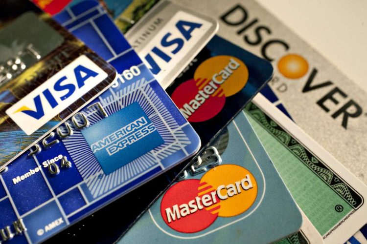 Nợ xấu có mở được thẻ tín dụng không năm 2022?