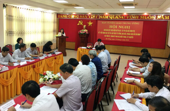 Quy định về chuyển sinh hoạt đảng khi nghỉ hưu như thế nào?