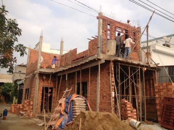 Xây nhà phải xin phép hàng xóm có đúng không?