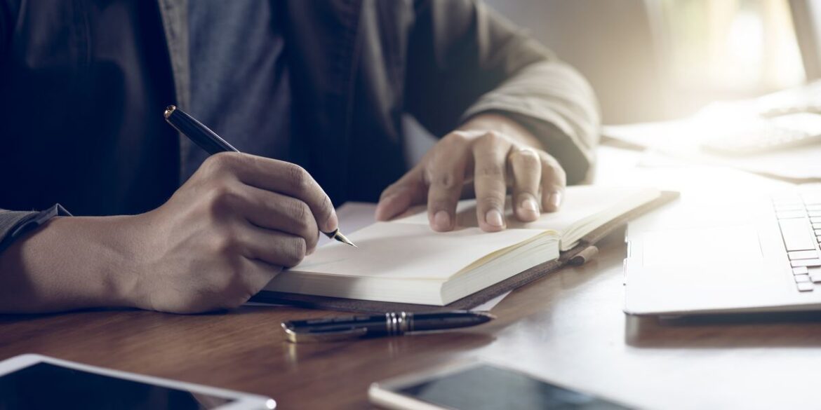 Mẫu đơn cầu cứu khẩn cấp và hướng dẫn cách viết đơn kêu cứu