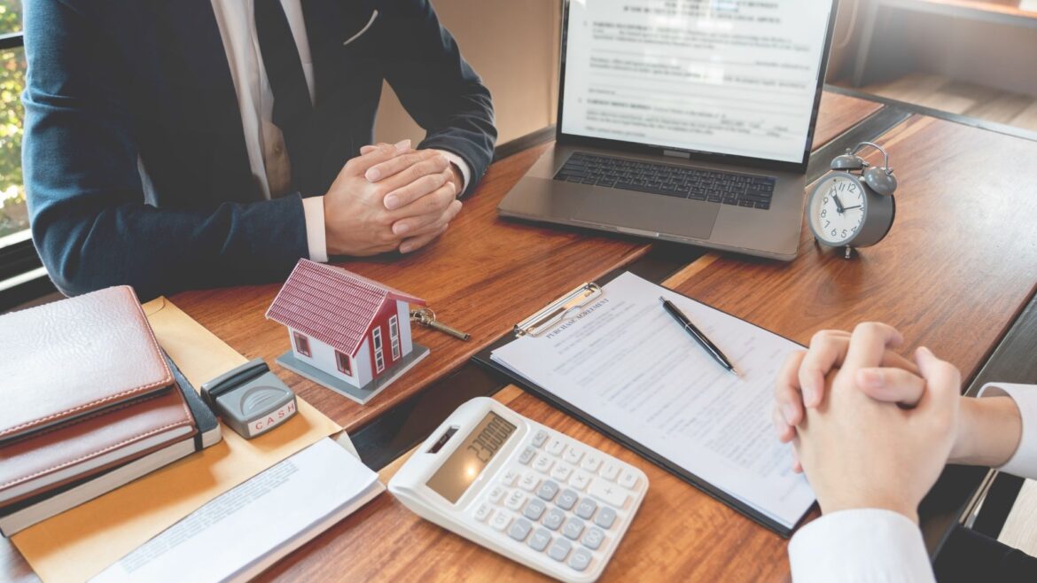 Miễn thuế thu nhập cá nhân khi bán đất 2022