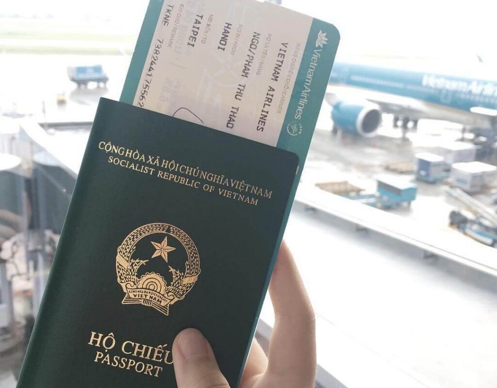 Năm 2023, đổi hộ chiếu hết hạn cần giấy tờ gì