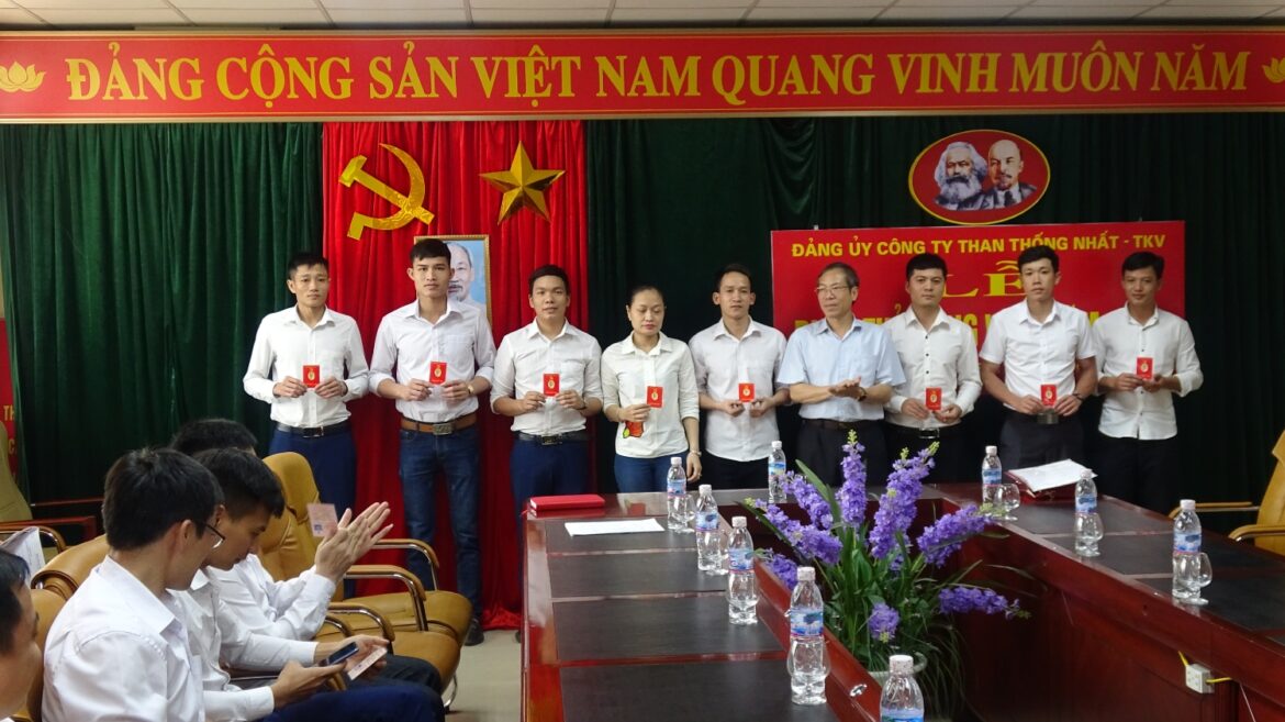 Thời hạn xóa kỷ luật đảng viên là bao lâu?