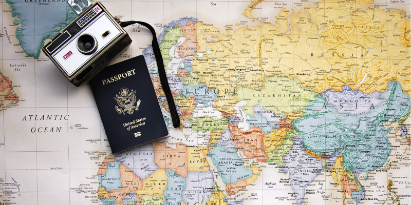 Quy định đóng dấu xuất nhập cảnh hộ chiếu như thế nào?